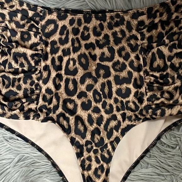 Kortni Jeane women’s swim bottoms - Picture 2 of 5